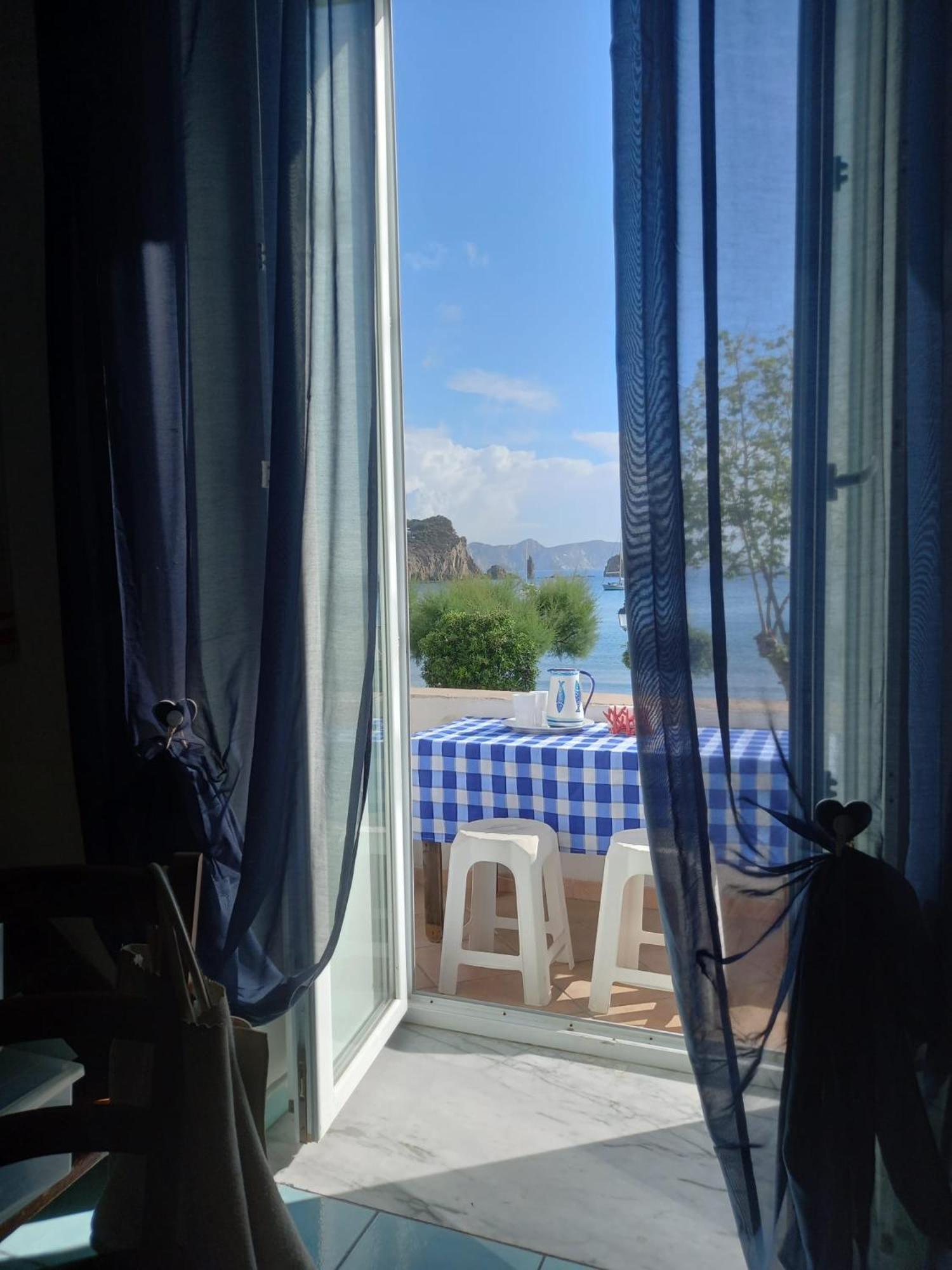La Casa Sugli Archi Hotel Ponza Eksteriør billede