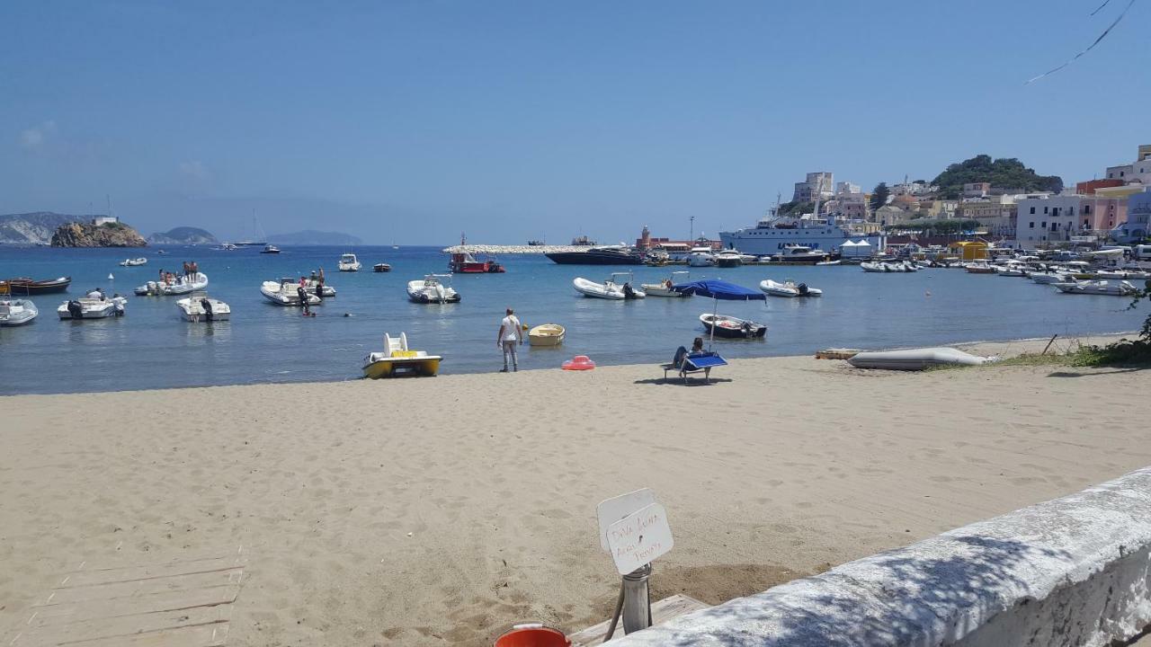 La Casa Sugli Archi Hotel Ponza Eksteriør billede
